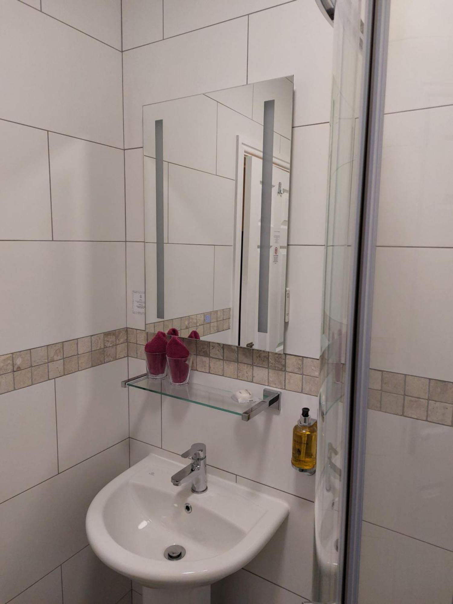 ウィンダミア 1　パーク　ロード Bed & Breakfast エクステリア 写真